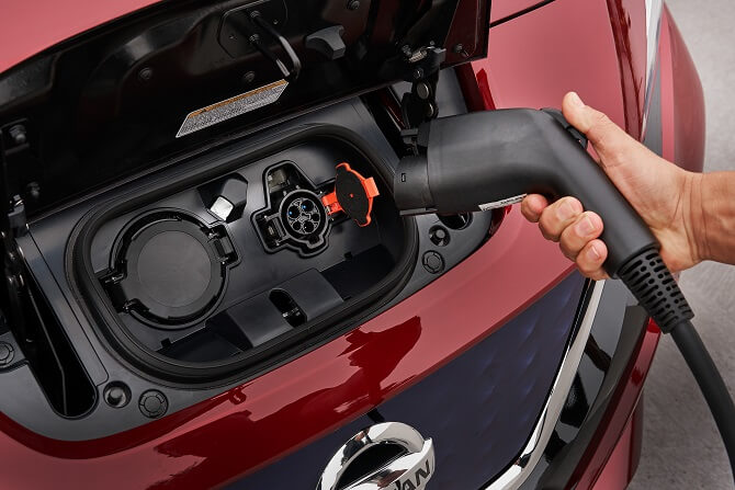 nabíjení elektromobilu Nissan Leaf 2018