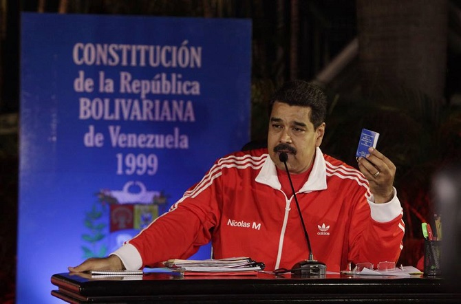 Huga Cháveze v prezidentské funkci nahradil Nicolás Maduro.