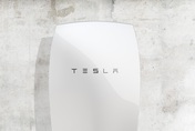 Super baterie od Tesla Energy slibují energetickou revoluci: Dočkáme se?