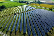 Vláda chce utnout solární barony. Příspěvek na obnovitelné zdroje má klesnout až o třetinu
