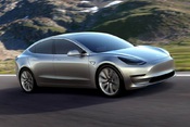 Tesla Model 3: Elon Musk představil elektromobil, který má spasit jeho impérium