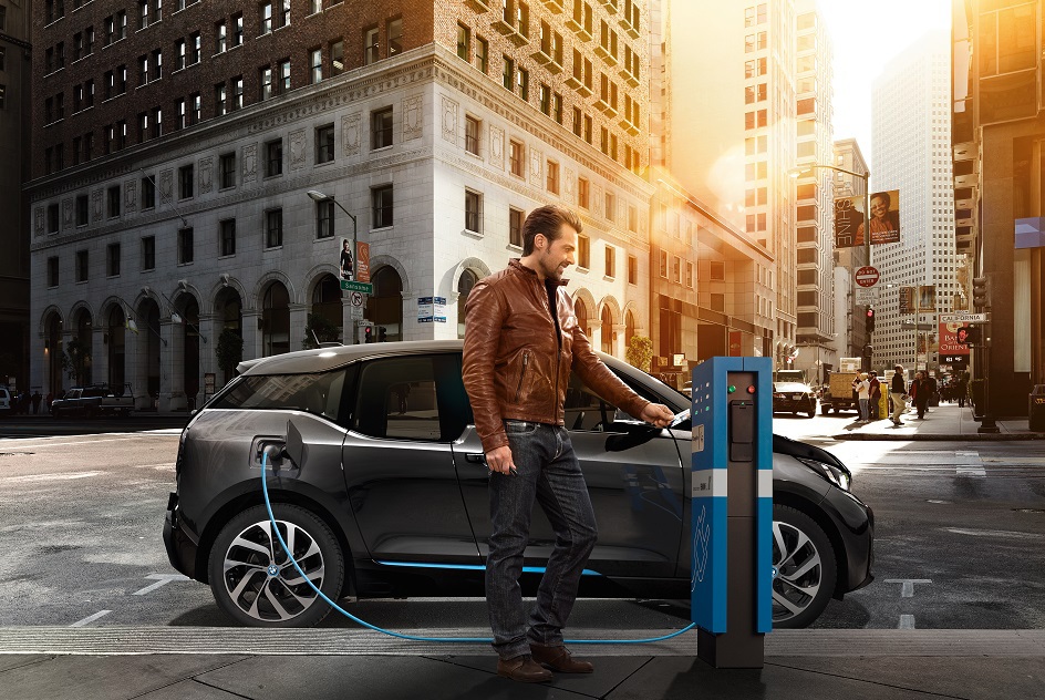 Elektromobily jdou v Evropě na dračku. Loni se jich prodalo téměř 100 tisíc