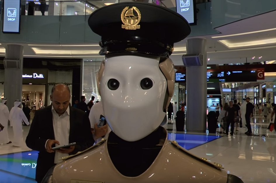Robocop stráží Dubaj. Tamní policie chce nabrat do sboru 25 % robotů do roku 2030