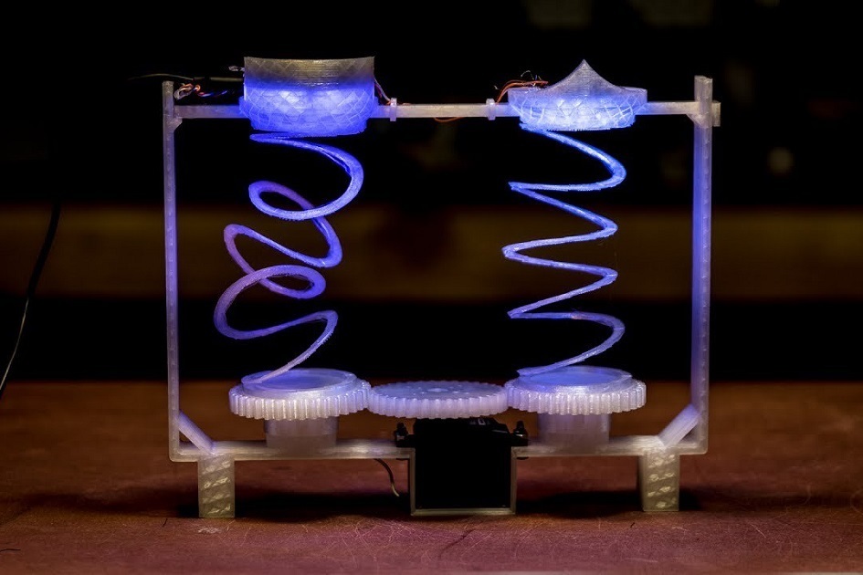 Vyzkoušejte domácí diskotéku s tančícím robotem z 3D tiskárny