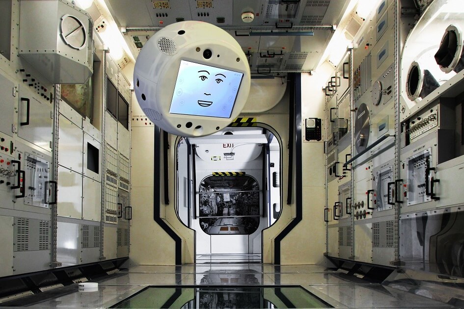 Létající mozek bude pomáhat astronautům na Mezinárodní vesmírné stanici