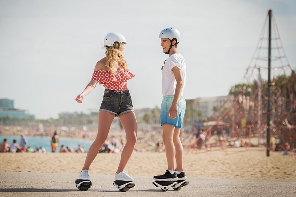 Segway zaujal další bláznivou inovací. Ukázal samovyvažovací kolečkové brusle