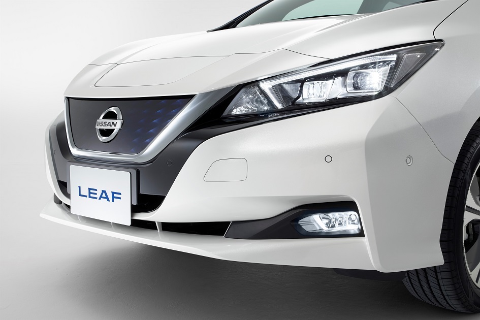Nový Nissan Leaf 2018: Vylepšený nástupce s nulovými emisemi