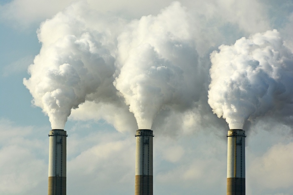 Ceny emisních povolenek lámou rekordy, hrozí zdražování elektřiny