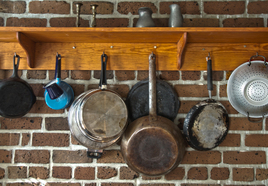 Šetříme energie v kuchyni: Jak ekonomicky vařit a skladovat potraviny?