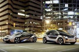 Koupě elektromobilu: Kdo z energetických expertů přemýšlí o pořízení elektroauta?